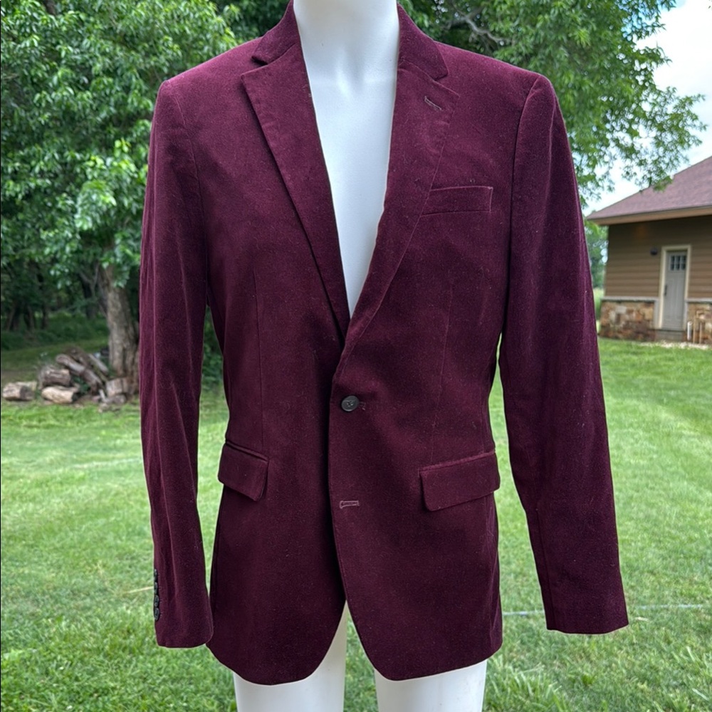 jf j.ferrar burgundy Velvet Sport Coat with Notched Lapel